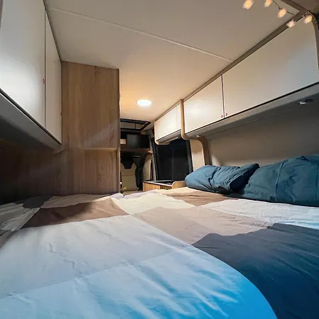 Furgoneta Camper Canarias * 拉克鲁斯